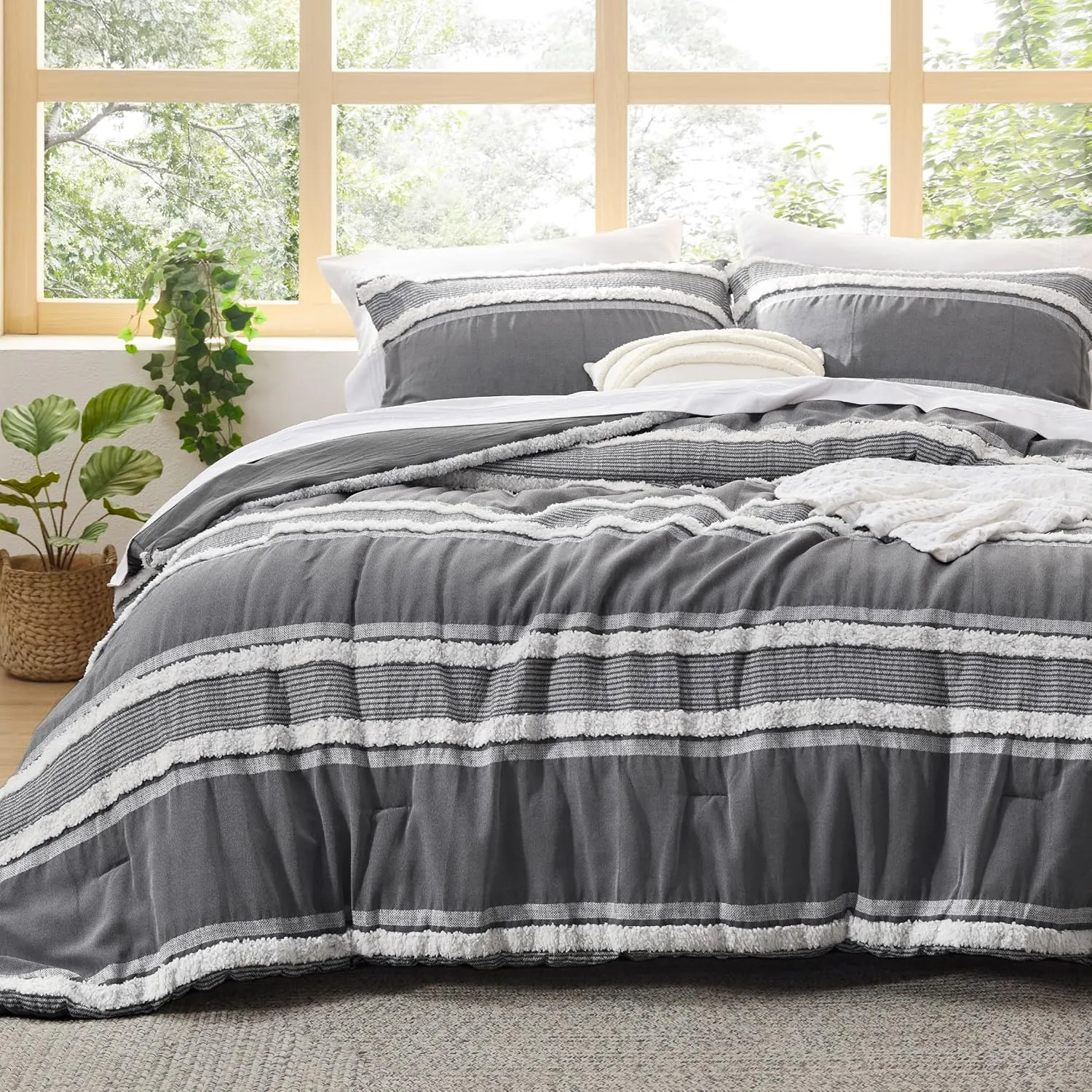 Bedsure Boho Comforter Set Queen - Dark Grey Jacquard Bedding Queen Size, 3 Pieces Farmhouse Shabby Chic Embroidery Bed Set, Soft Fluffy Tufted Striped Comforter for All Seasons