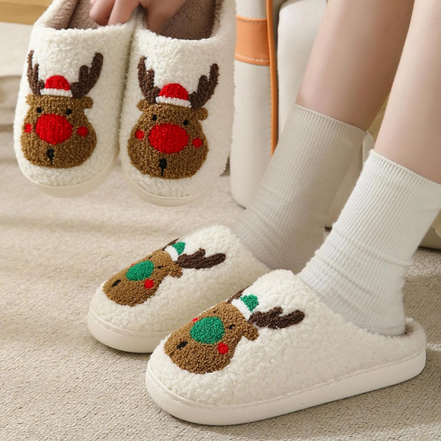 Christmas Slippers Memory Foam for Women Men, Cozy Plush Warm Non-Slip Holiday Slides with Santa Reindeer Designs Indoor Outdoor