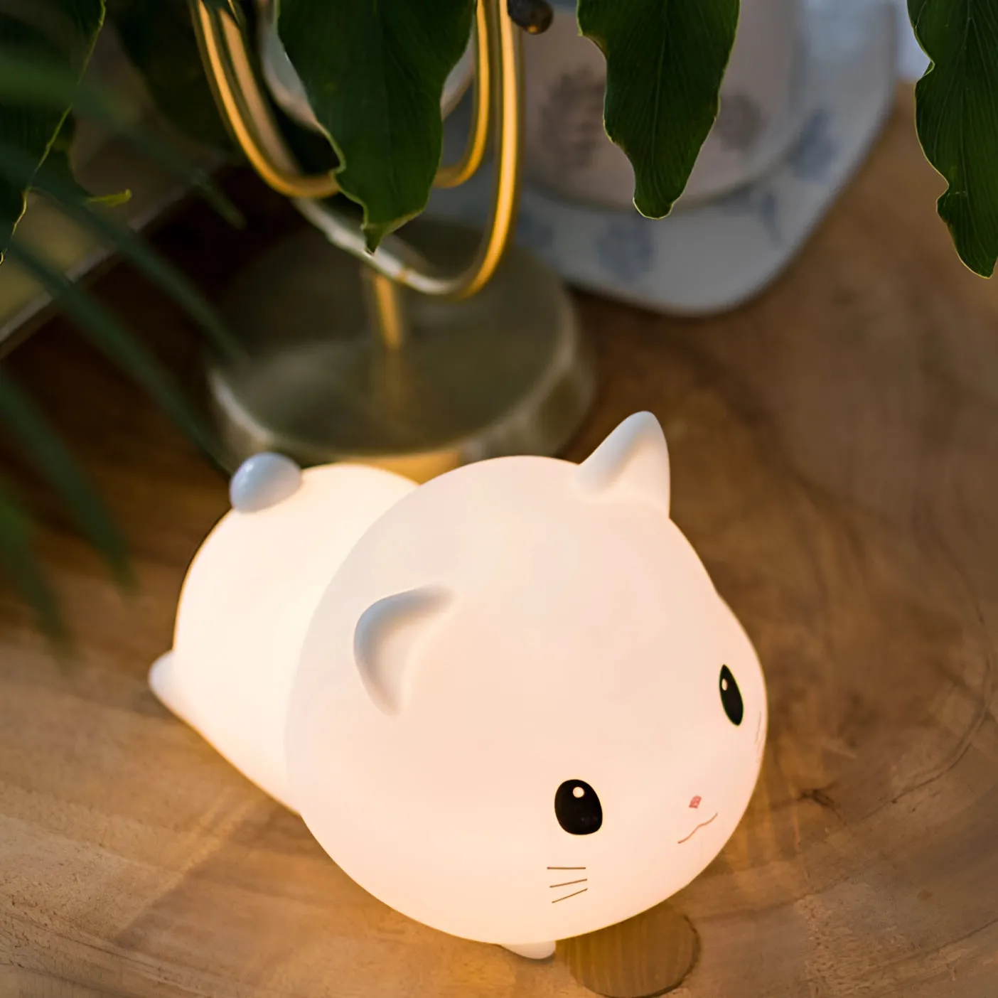Cute Cat LED Nightlight - Rechargeable Silicone Kitty Lamp for Kids