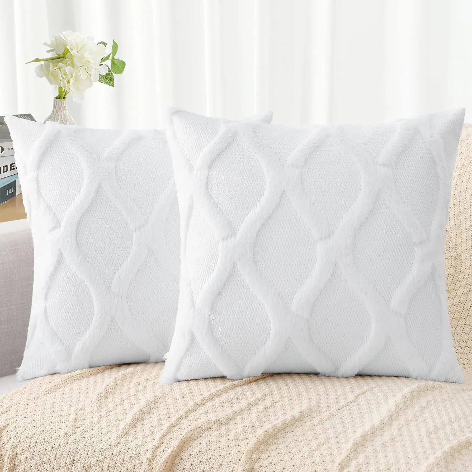 decorUhome Throw Pillow Covers 20x20 Inch Set of 2, Soft Plush Faux Fur Wool Pure White Couch Pillow Covers, Decorative Neutral Pillow Cases for Bed Sofa Living Room Home Decor