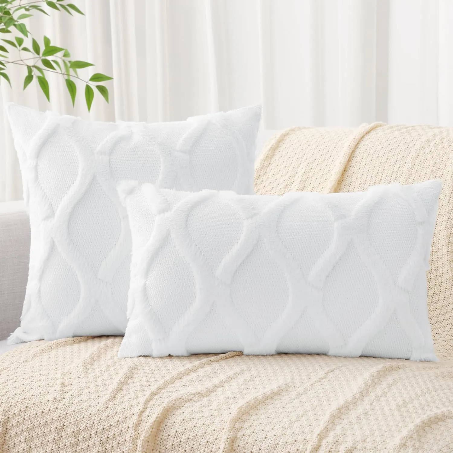 decorUhome Throw Pillow Covers 20x20 Inch Set of 2, Soft Plush Faux Fur Wool Pure White Couch Pillow Covers, Decorative Neutral Pillow Cases for Bed Sofa Living Room Home Decor