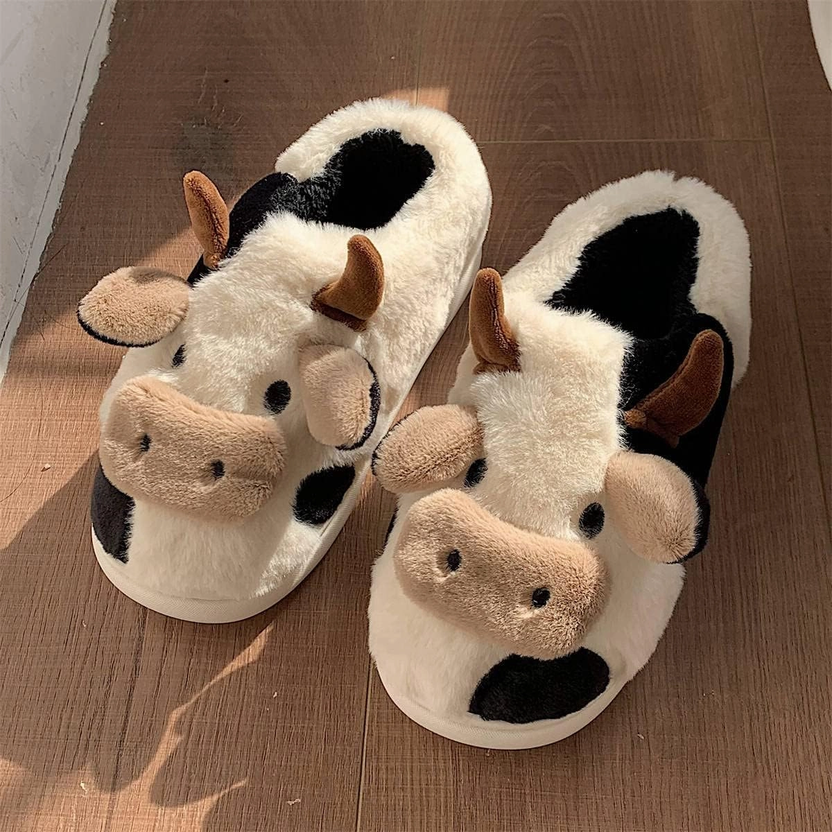 Giraffe Slippers, Giraffe Slides for Women Men Cute Cozy Fluffy 3D Giraffe Shape Home Slippers for Kids & Adults Slippers Christmas (5-6, Cow Slippers)