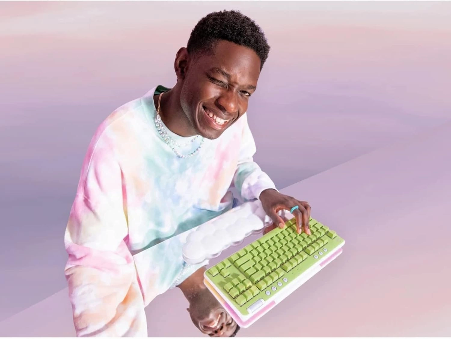 Logitech G715 Wireless Mechanical Gaming Keyboard with LIGHTSYNC RGB, LIGHTSPEED, Clicky Switches (GX Blue), and Keyboard Palm Rest, PC/Mac Compatible - White Mist