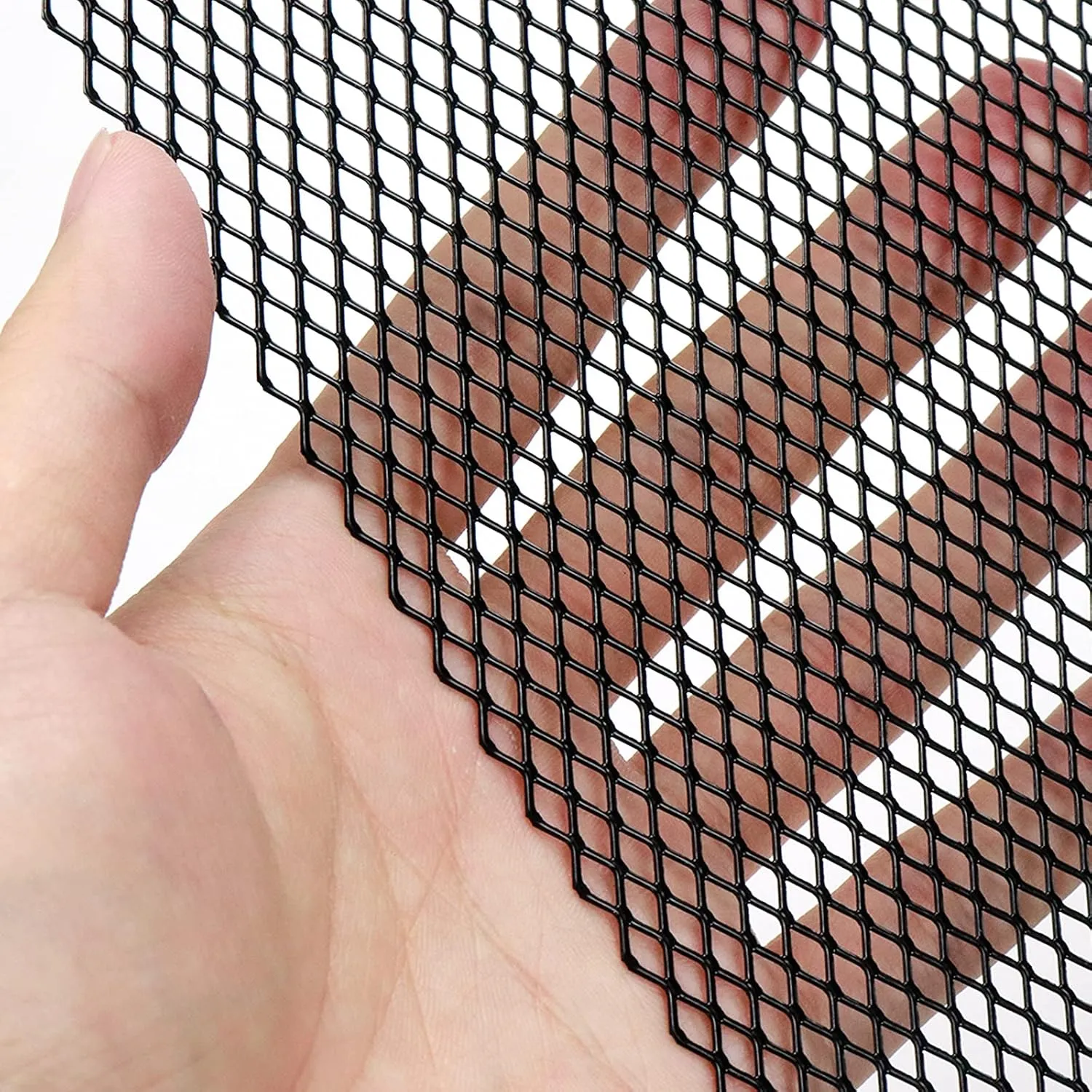 Modengzhe 40 x 13 inch Car Grill Mesh Sheet, Black Painted Aluminum Alloy Multifunctional Grille Mesh Roll, 3 x 6 mm Rhombic-Shape Grids