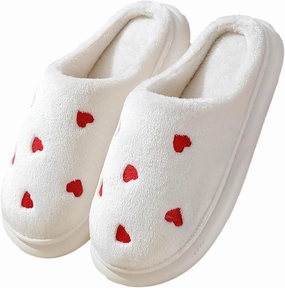 Obosoyo Plush Slippers Couples Cozy Heart Indoor Slippers Men Women Thick Sole Fuzzy Warm Winter