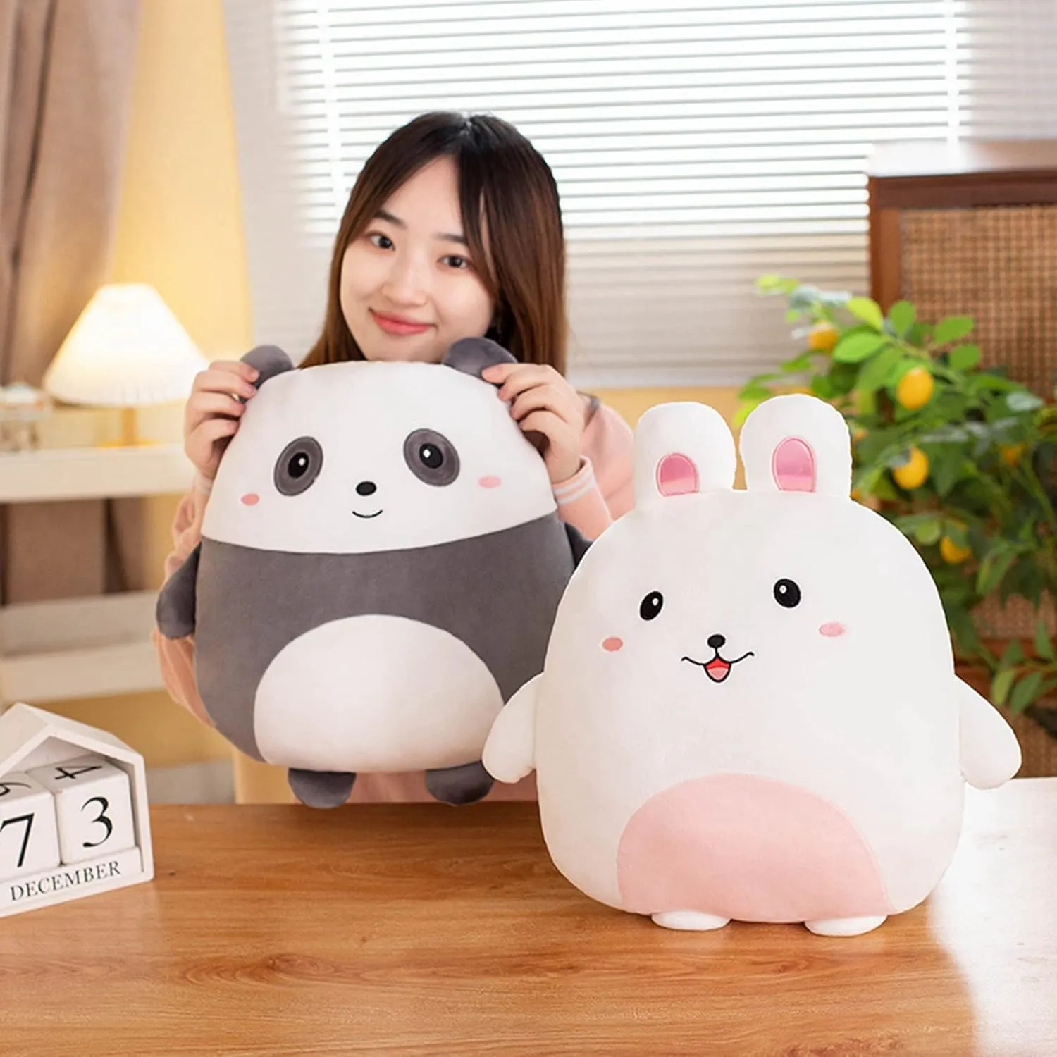 Penguin Plush Pillow, 16 inch Penguin Stuffed Animal Toy Soft Penguin Plushies Throw Pillow Toys Gifts for Room Decor Kids Birthday Valentine