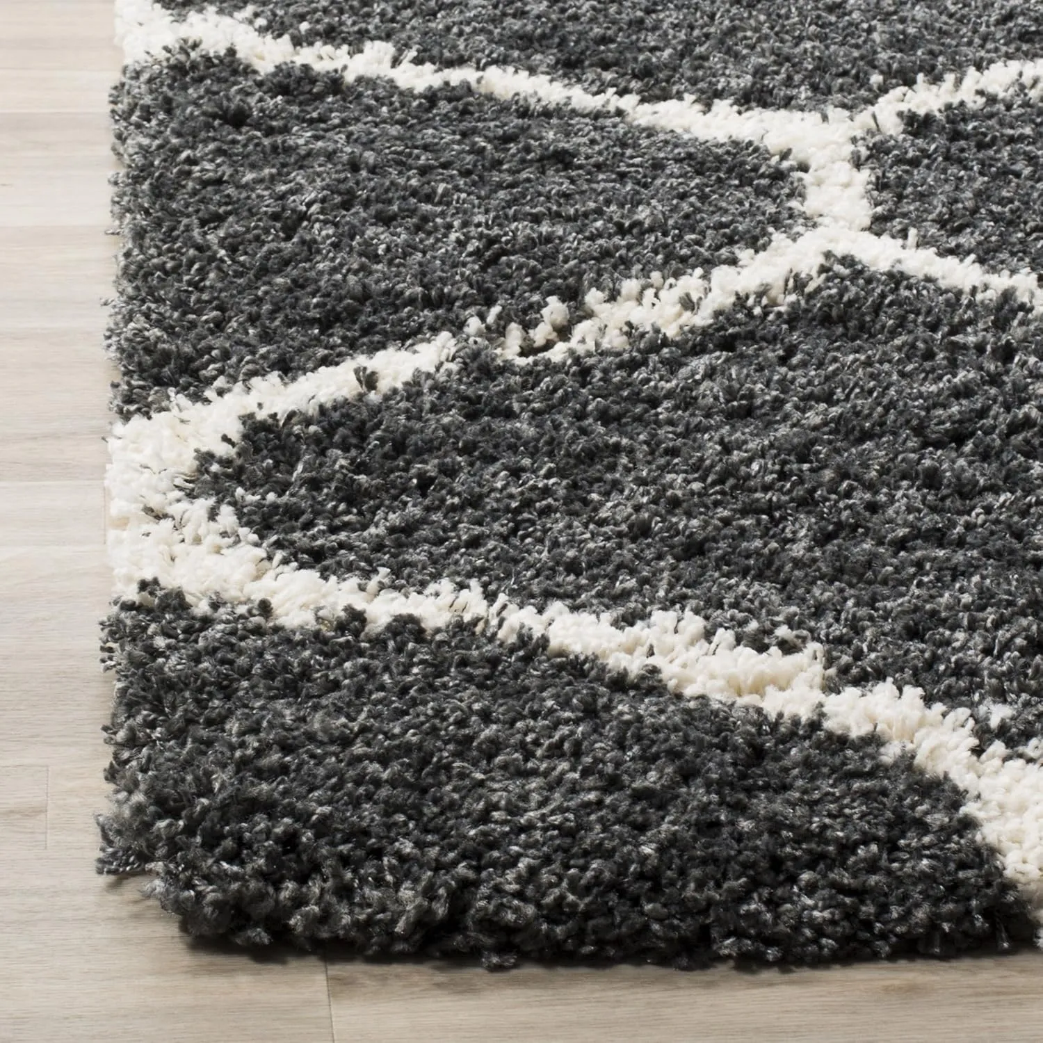 SAFAVIEH Hudson Shag Collection Area Rug - 8' x 10', Dark Grey & Ivory, Trellis Design, Non-Shedding & Easy Care, 2-inch Thick Ideal for High Traffic Areas in Living Room, Bedroom (SGH280G)