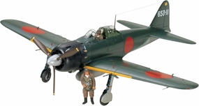 Tamiya 60318 1/32 Mitsubishi A6M5 Zero Fighter Plastic Model Airplane Kit