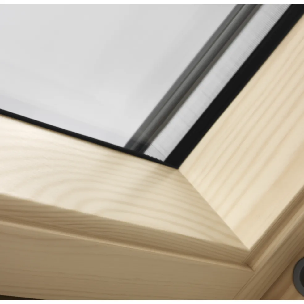 VELUX GGL SK01 3070 Pine Centre-Pivot Roof Window (114 x 70 cm)