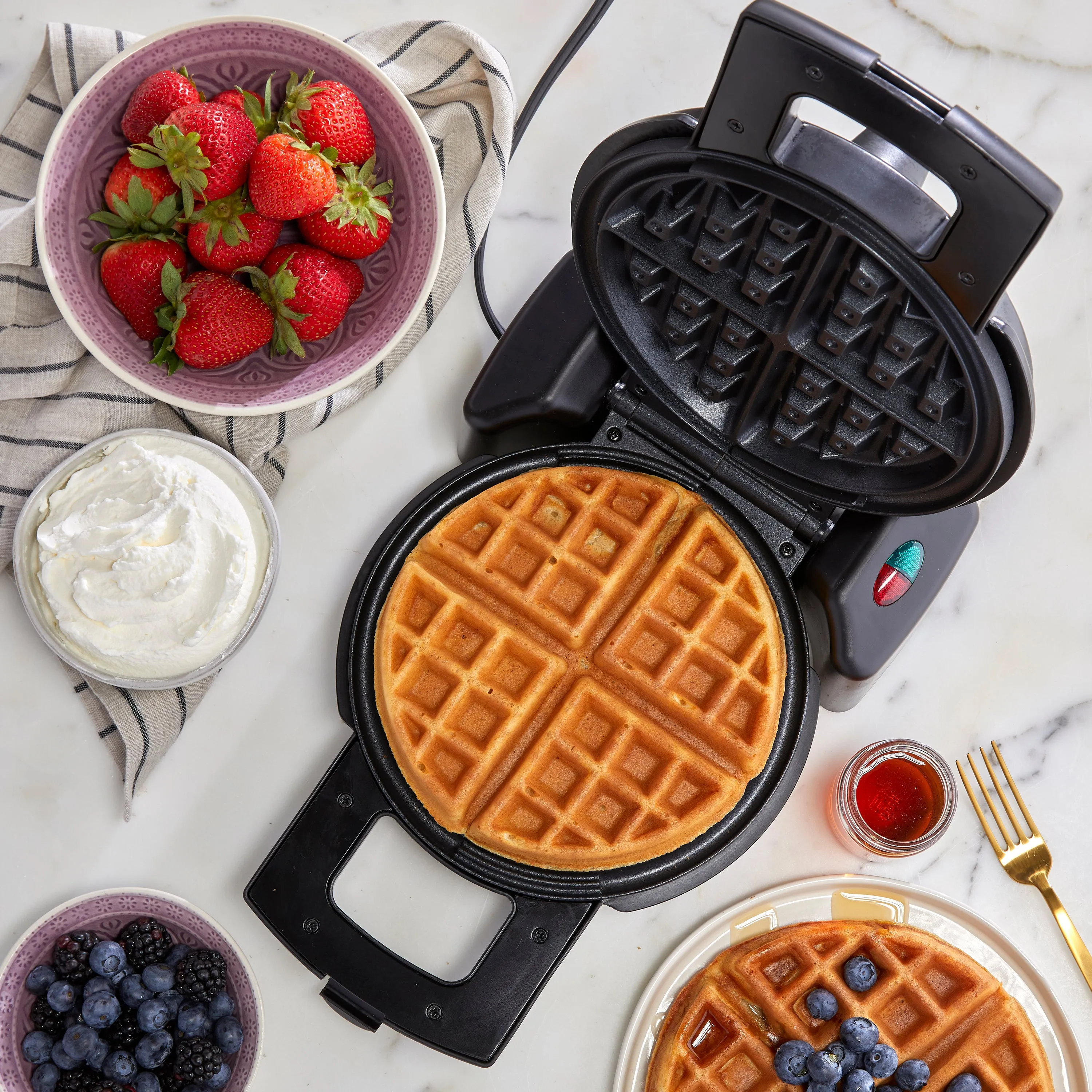 West Bend Flip Belgian Style Waffle Maker